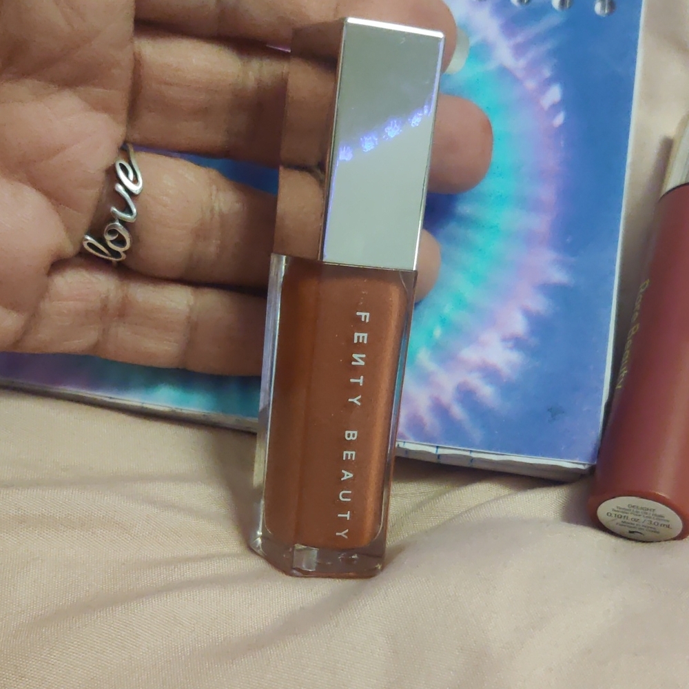 Fenty Beauty Lip Gloss in Shimmering Bronze